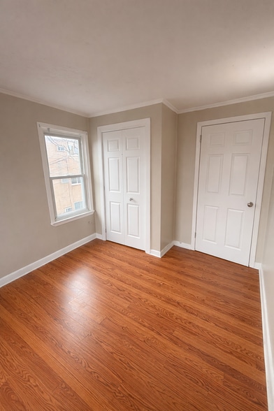 Building Photo - 3933 James St