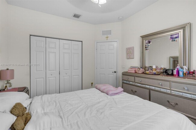 Building Photo - 8866 NW 102nd Pl