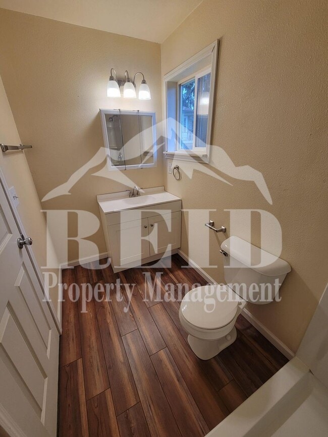 Building Photo - 4114 McCall Blvd W