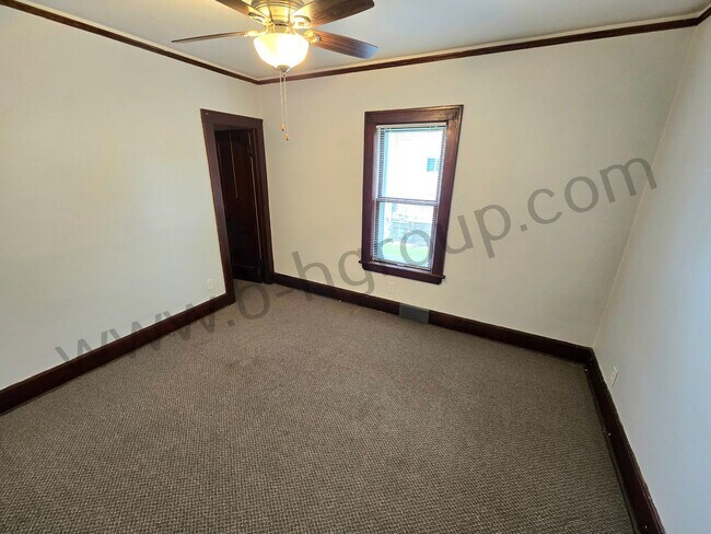 Building Photo - 4529 18th Ave