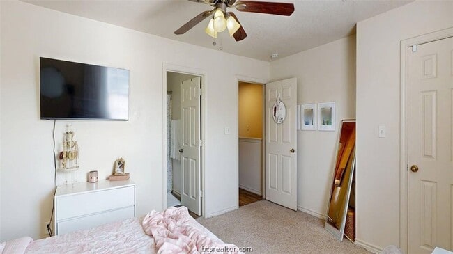 Building Photo - 1113 Gridiron Dr