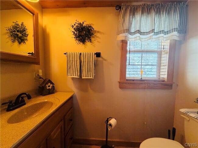 Building Photo - 1779 Honoco Rd