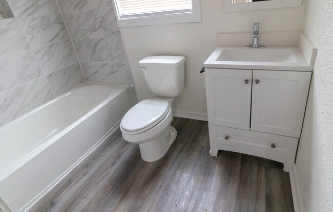 Newly remolded bathroom - 3315 Reeves St
