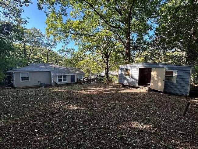 Building Photo - Beautiful 3 bedroom 2 bath home with views!