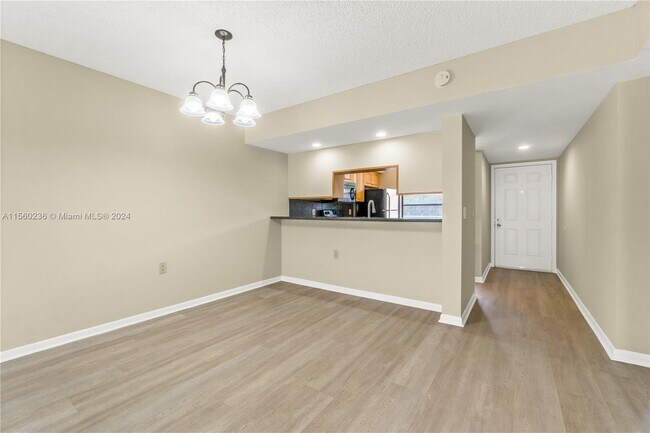 Building Photo - 3650 Whitehall Dr