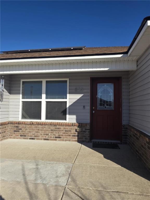 Building Photo - 856 NW Evans Cir