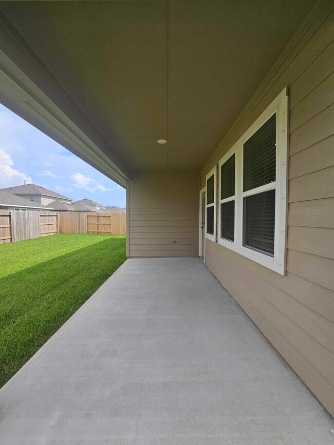 Building Photo - 8438 Tranquil Bay Ct