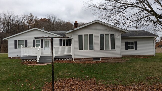 Building Photo - Magnificent 5 BR Home in Magnolia!