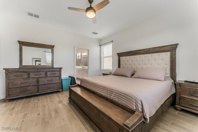 Building Photo - 2581 Kona Wy