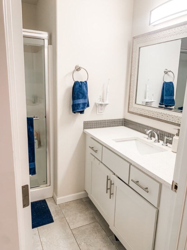 Building Photo - 1903 SE Silktassel Wy