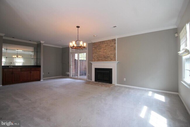 Building Photo - 6423 Little Potters Ln