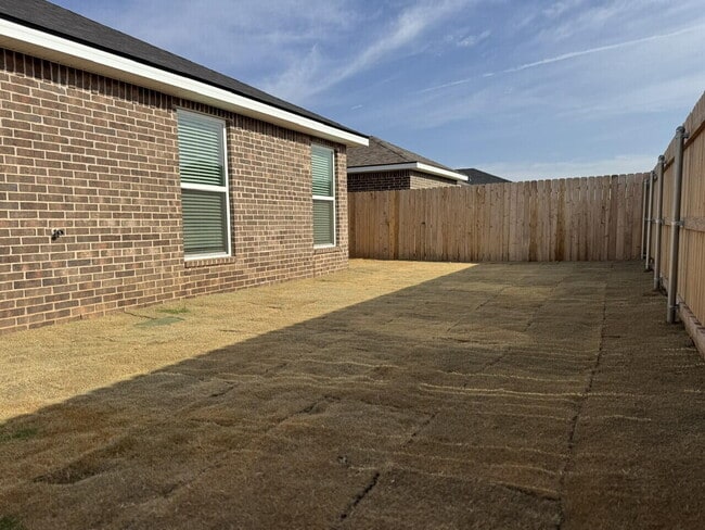 Building Photo - 13817 Fremont Ave