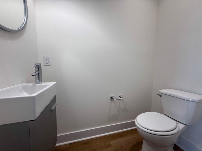 Building Photo - The Garrett | 3-Bedroom Home with Pool and Pickleball Court at Highbury