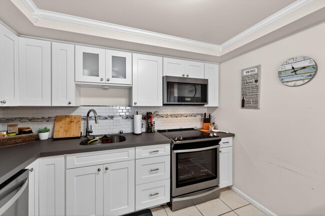 Building Photo - 950 S Kanner Hwy