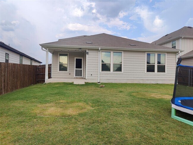 Building Photo - 116 Snowy Plover Ln