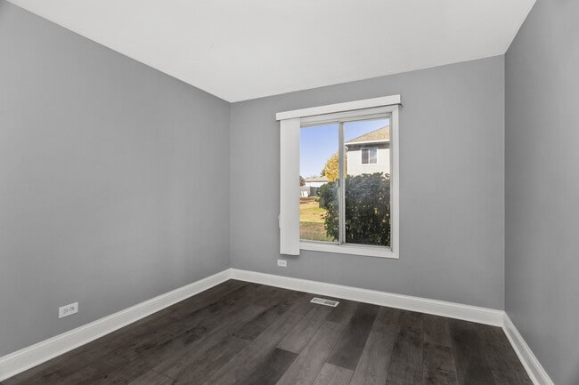 Building Photo - 7020 Andover Ct