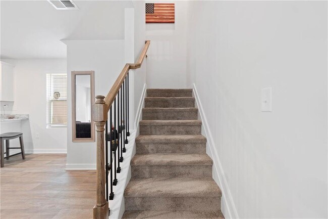 Building Photo - 3540 Station Dr