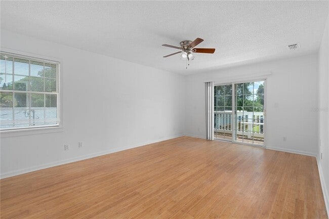 Building Photo - 8134 Papaya St
