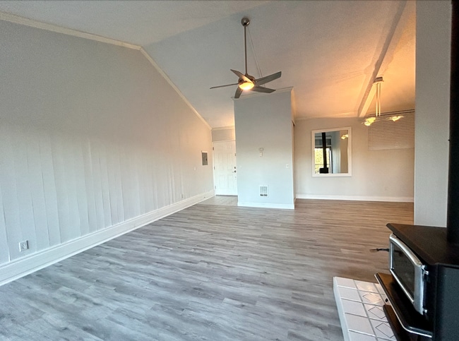 Building Photo - Sixty 01 Condominiums - Redmond