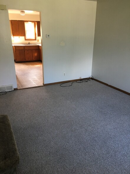 Central Air - 1422 Willow Ln