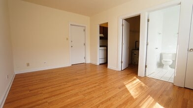 Building Photo - 1852 N Humboldt Dr