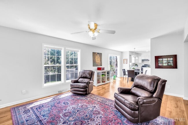 Building Photo - 108 Miller Ave