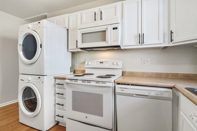 Building Photo - 1017 Onslow St