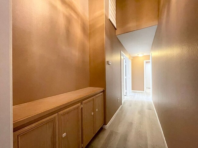 Building Photo - Nice 1-Story Single House