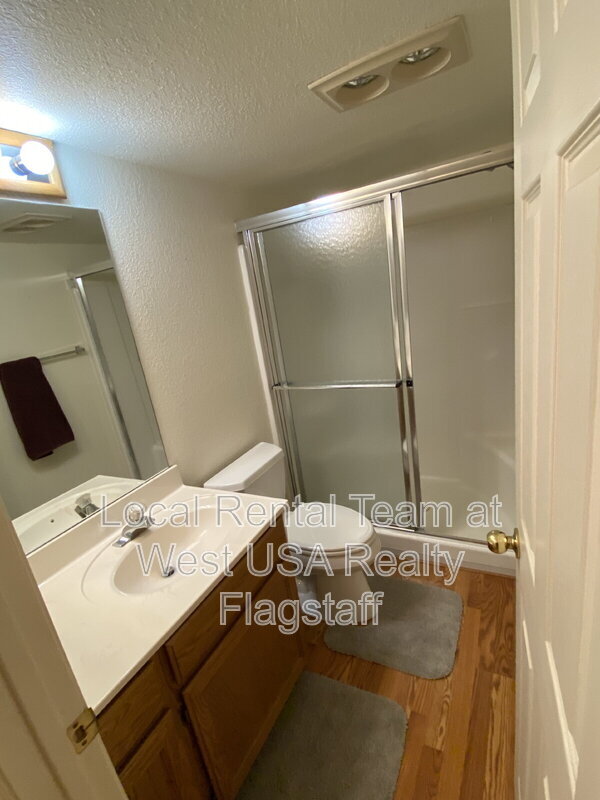 Building Photo - 2707 N Walnut Hills Dr