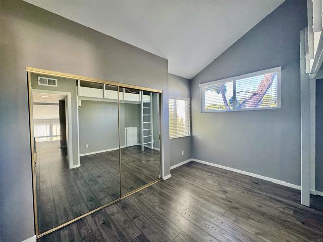 Building Photo - 1837 Milbank Rd