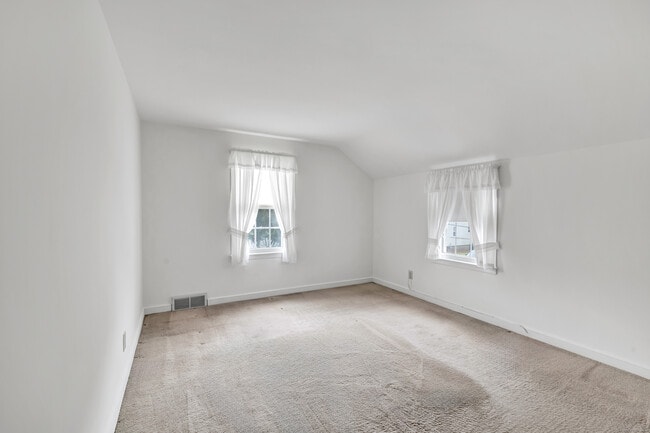 Building Photo - 93 Catherine Terrace