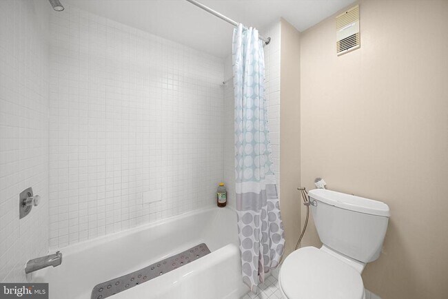 Building Photo - 3709 S George Mason Dr