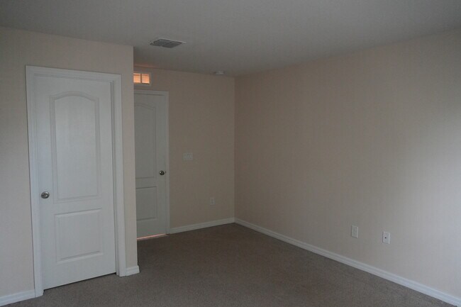 Building Photo - 2212 Lennox Dale Ln