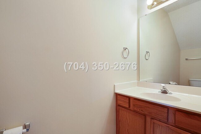 Building Photo - 1308 S Hayne St