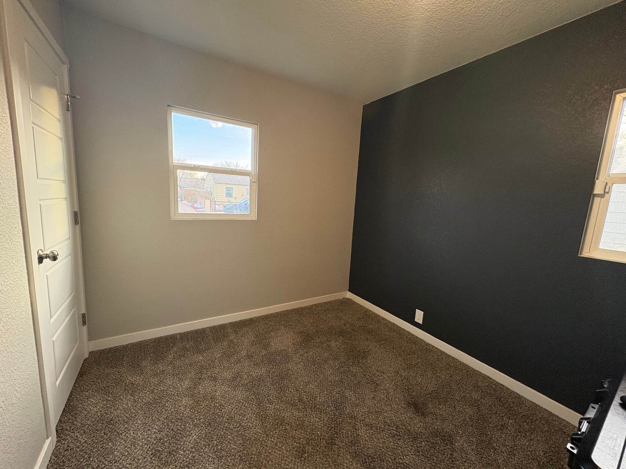 Building Photo - 1216 Richards Ave