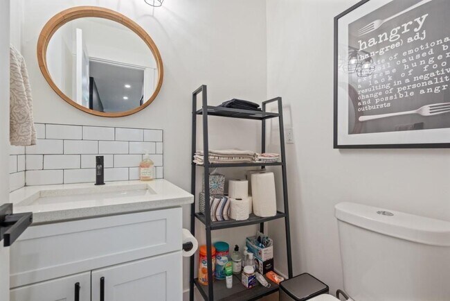 Building Photo - 3 Gilbert Trail NE