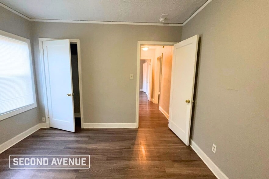 Building Photo - 3387 Radford Rd