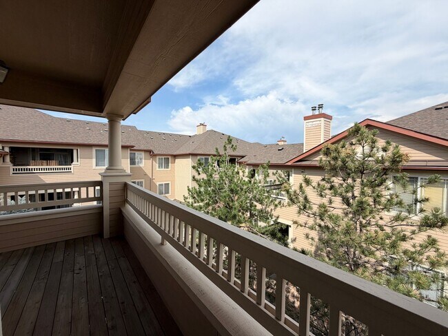 Building Photo - 8456 S Hoyt Way