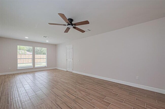 Building Photo - 5310 Monteith Dr