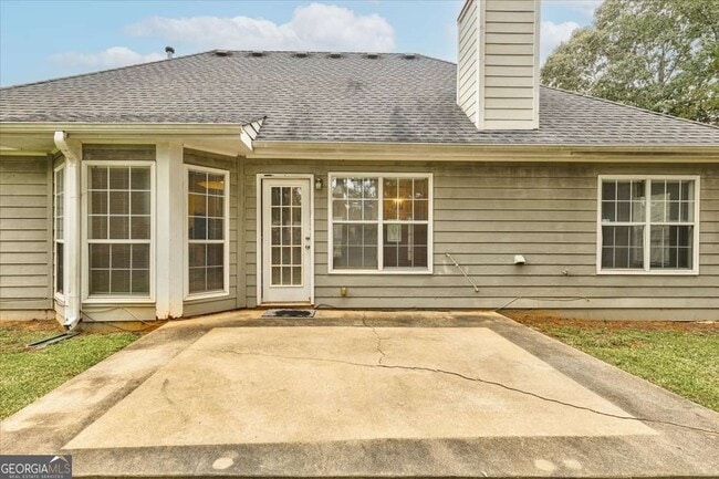 Building Photo - 25 Wisteria Cir