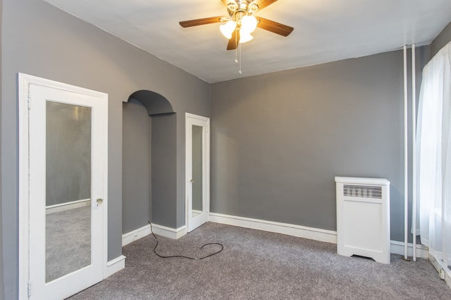 Building Photo - 6253 N Broad St