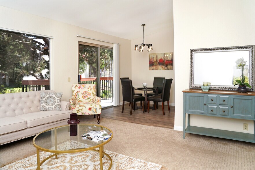 Building Photo - 4095 Rosenda Ct