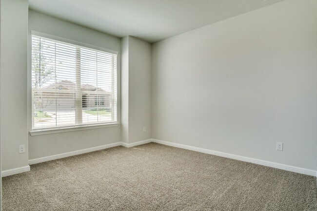 Building Photo - Gorgeous New Build Home in Ft. Worth - Cro...