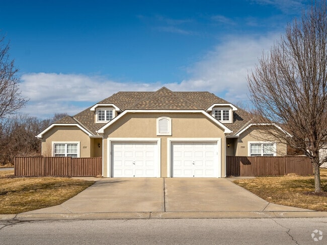 Building Photo - Peregrine Valley Duplexes