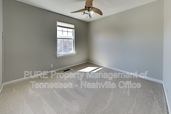 Building Photo - 2120 Lebanon Pike