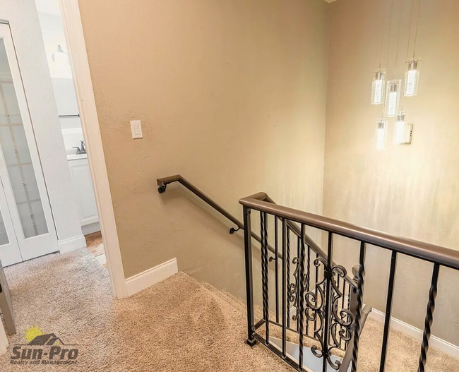 Building Photo - 2089 Oak Meadow Cir