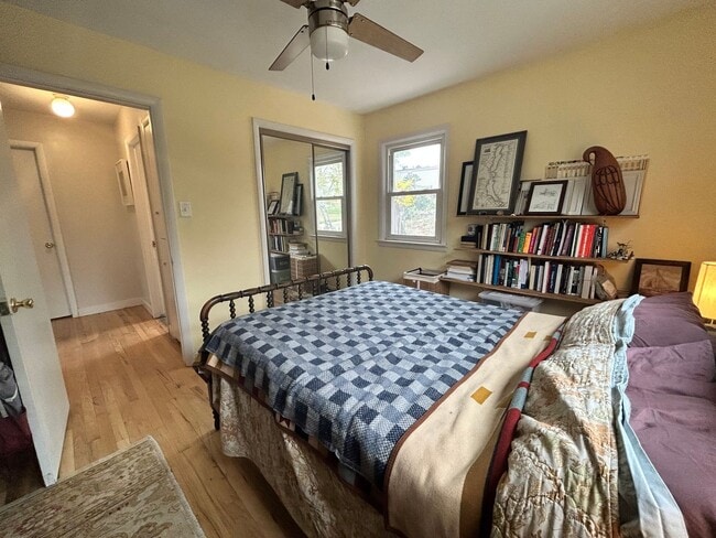 Building Photo - $0 DEPOSIT OPTION. Quaint 2 Bed, 1 Bath Ra...