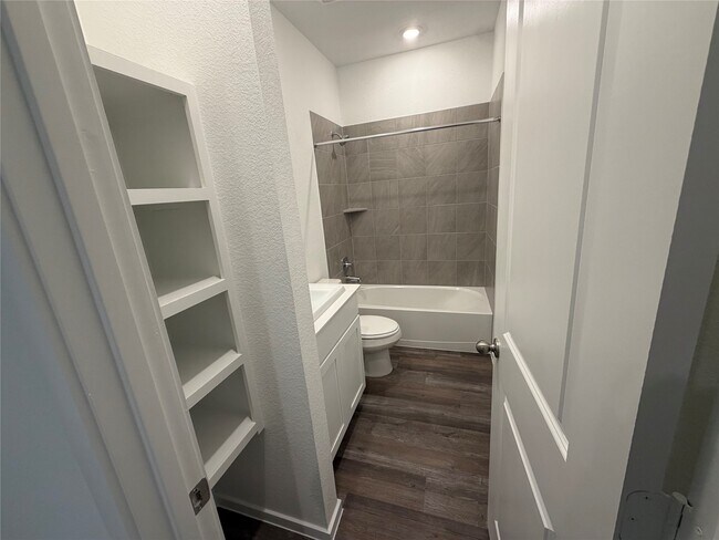 Building Photo - 27615 Hudson Sands Ln