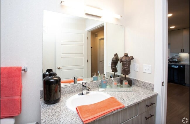 Building Photo - 1800 S I-35 Frontage Rd