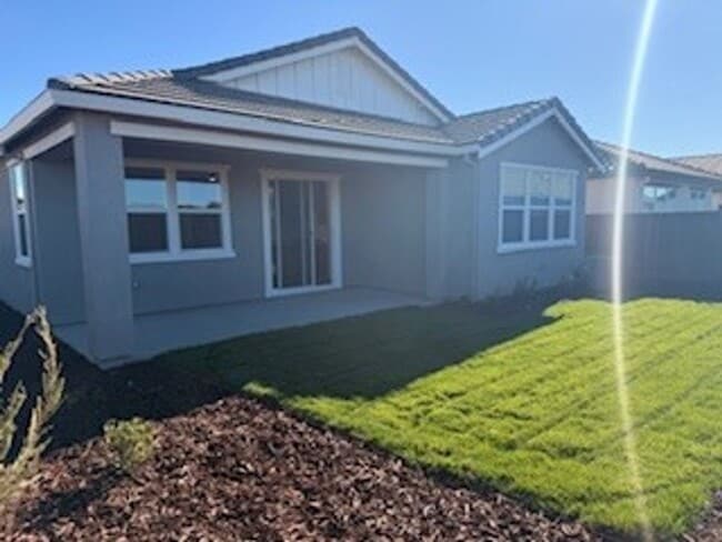 Building Photo - Brand New 2-Bedroom, 2-Bath Home in Four Seasons at Homestead (Adult Community)